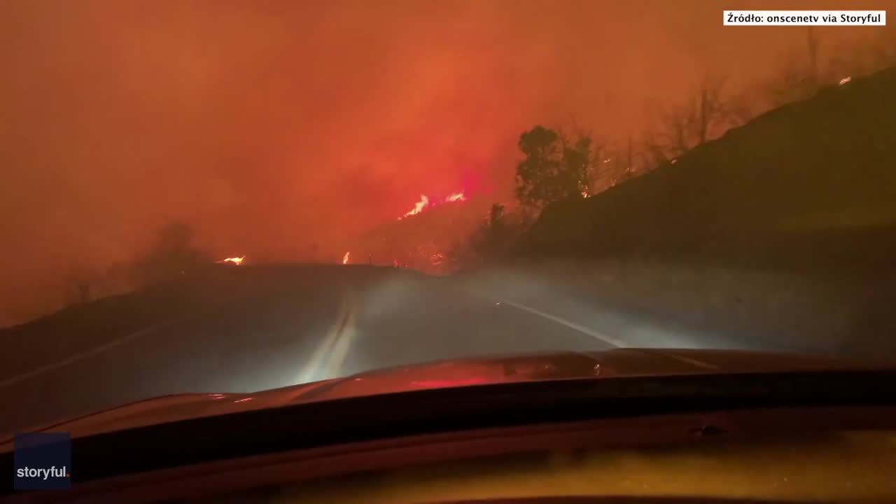 Samochodem przez płomienie. Pożary w Kalifornii sieją spustoszenie, stan wyjątkowy w pięciu hrabstwach