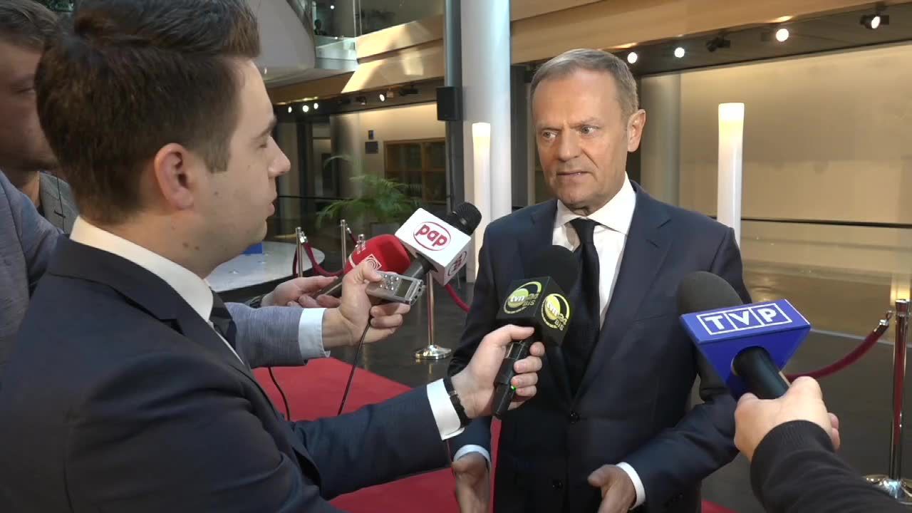 D. Tusk: Insynuacje, że chcę zablokować porozumienie Polski z Komisją Europejską, są absurdalne