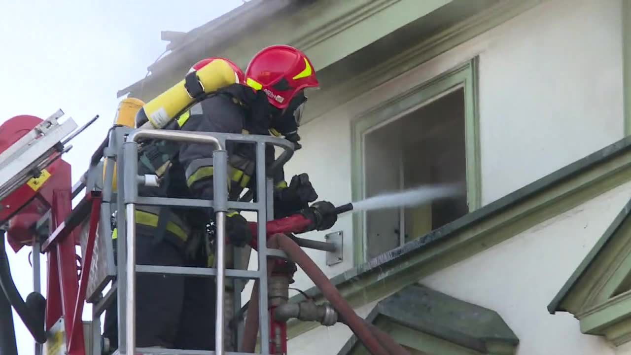 Ogień odciął im drogę ucieczki. Na pomoc czekali w oknach