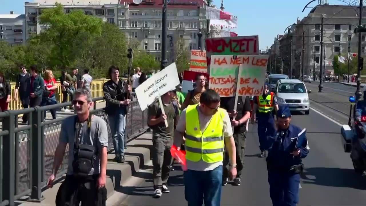 Marsz zwolenników legalizacji marihuany w Budapeszcie