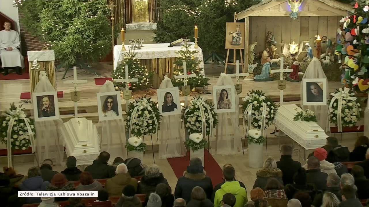 Pogrzeb nastolatek, które zginęły w pożarze escape roomu