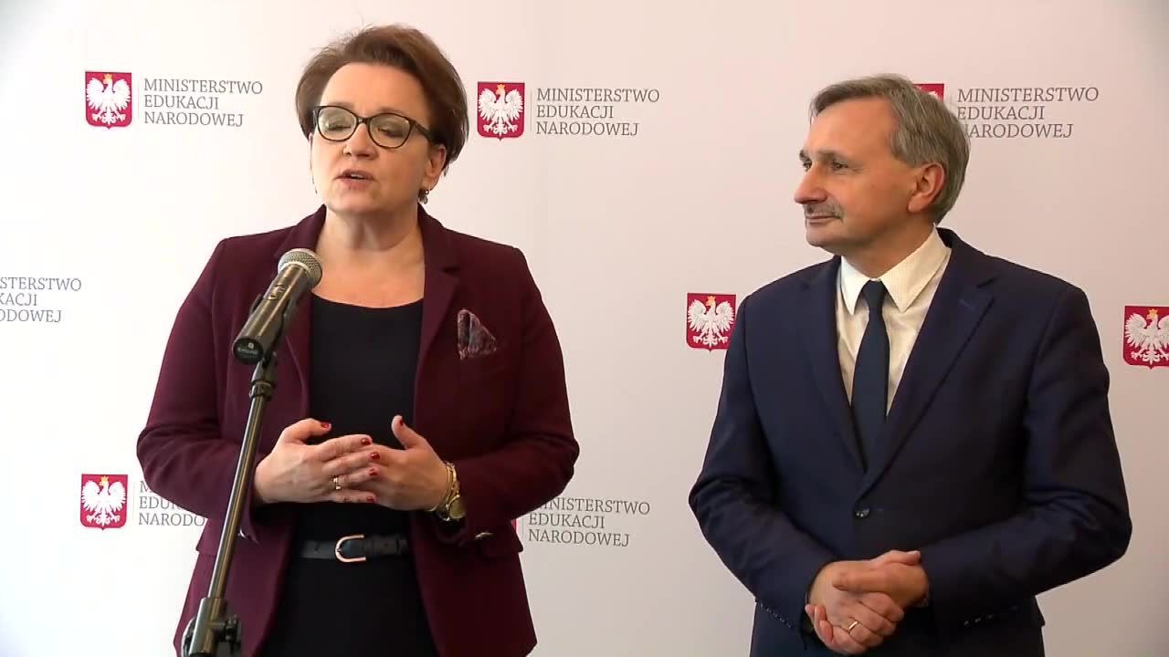 “Nie ma żadnej nowej treści”. Nauczyciele krytyczni, ale minister chwali spotkanie