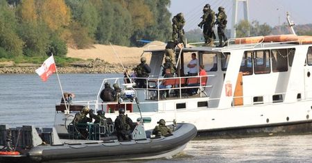 Tłumy publiczności na pierwszym festynie patriotycznym "Tobie Ojczyzno"