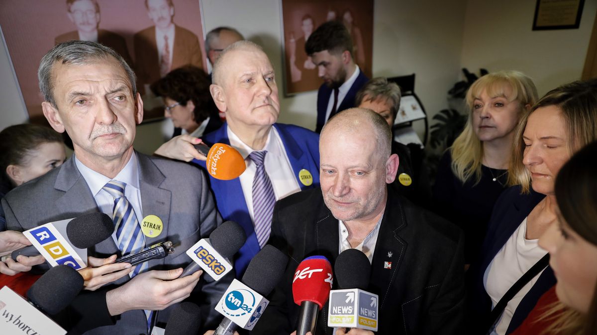 Na zdjęciu Sławomir Broniarz, Jan Guz, Grzegorz Gruchlik.