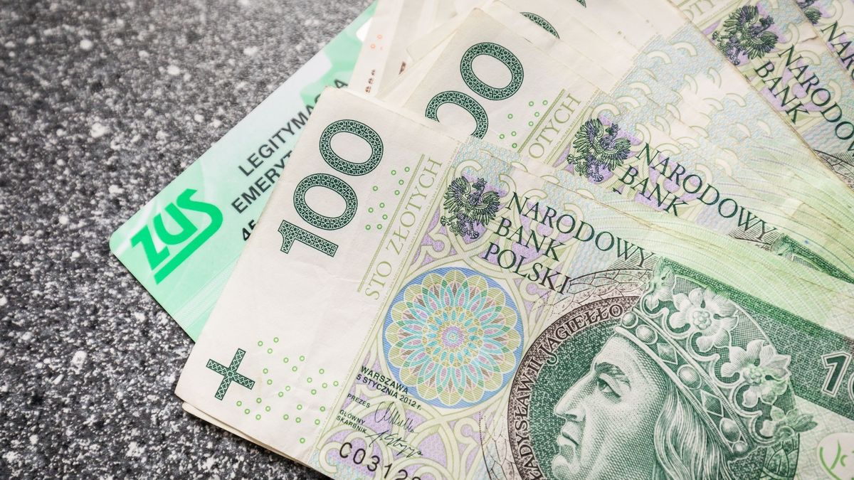 Minimalna składka ZUS teraz, głodowa emerytura w przyszłości