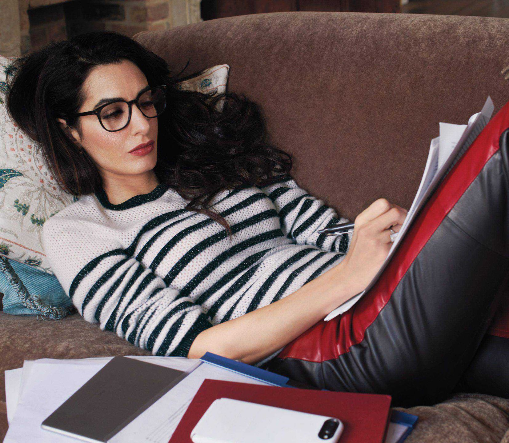 Amal Clooney – Vogue na kwiecień 2018