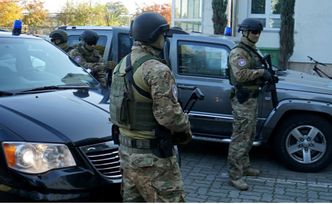 Korupcja w Wołominie. CBA zatrzymało cztery osoby, wśród nich urzędnika starostwa