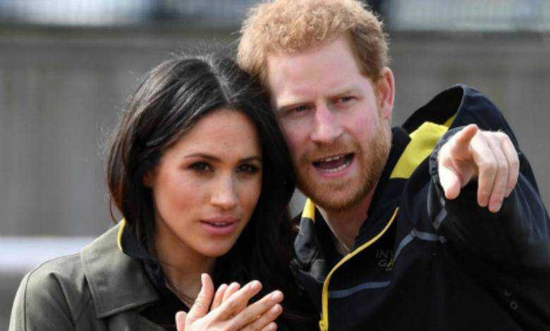 W takiej odsłonie dawno ich nie widzieliśmy! Sportowy płaszczyk Meghan Markle oraz czaderska bluza księcia Harry'ego to mistrzostwo świata!