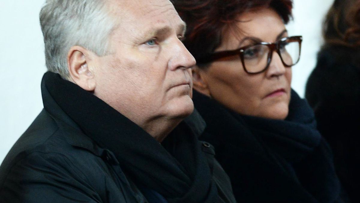 Jolanta i Aleksander Kwaśniewscy opublikowali nekrolog. Pogrążona w żałobie para pożegnała bliską osobę