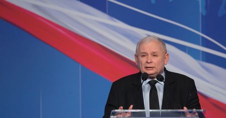 Konwencja PiS w Katowicach. Kaczyński o Kidawie-Błońskiej: zza jej postaci słychać kłapanie zębów wilka