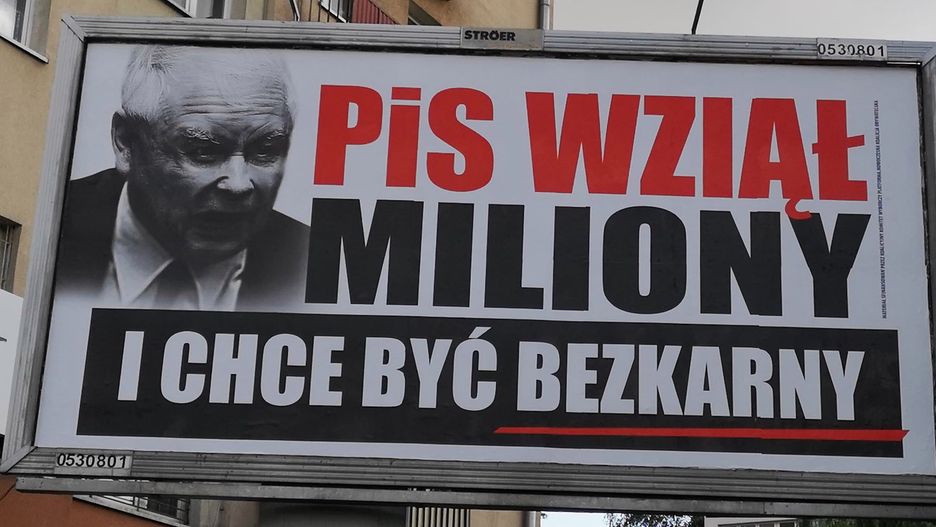 Billboard sfinansowany przez Platformę i Nowoczesną