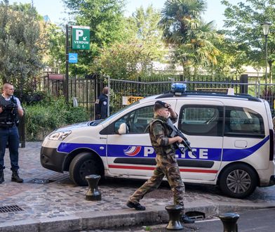 Akcja policji pod Paryżem. Znaleziono broń, ładunki wybuchowe i wyrzutnię rakiet