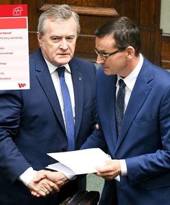 "Młodzież Plus". Tak rząd rozdaje kasę "swoim" organizacjom