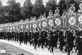 Znaki zła - runy SS