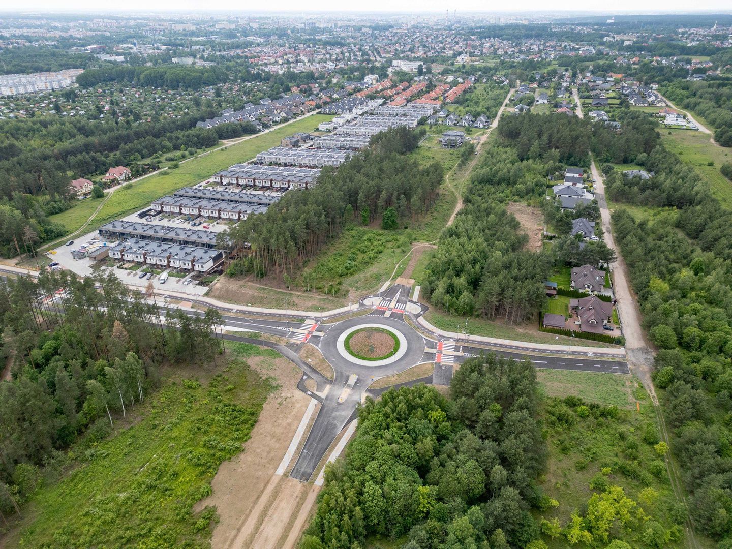 Nowa droga miała łączyć ulicę 42 Pułku Piechoty i Wiktora Wołkowa. Sęk w tym, że Wołkowa wygląda jak wygląda