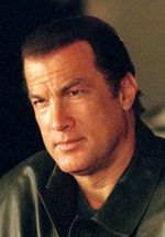 Steven Seagal znów ściga przestępców