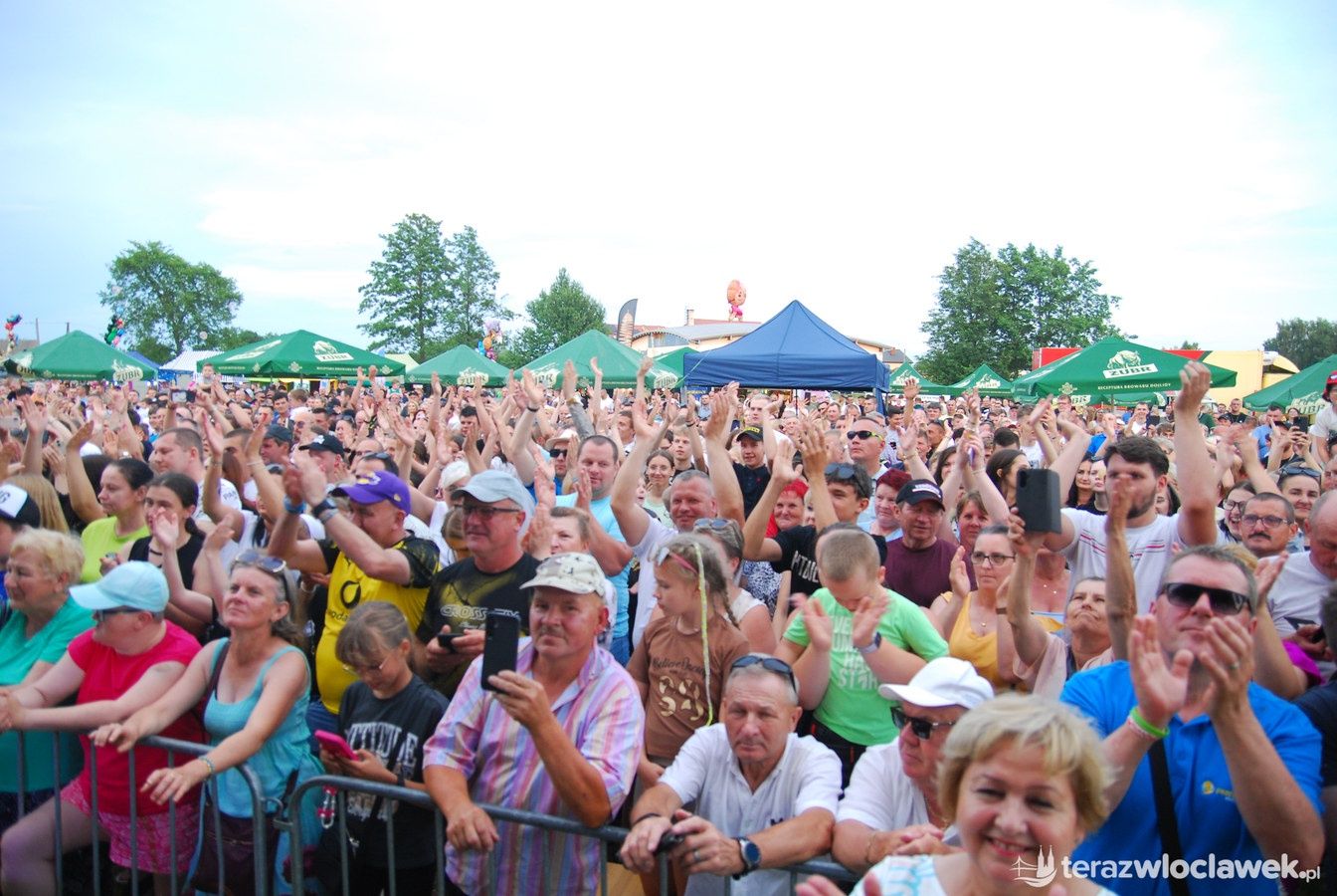 IX Powiatowo-Gminny Festiwal Zespołów Weselnych w Boniewie
