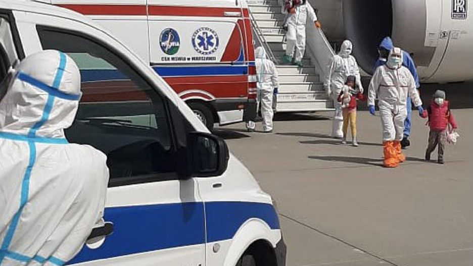 Powrót ciężko chorego dyplomaty. Są szczegóły ewakuacji z Indii