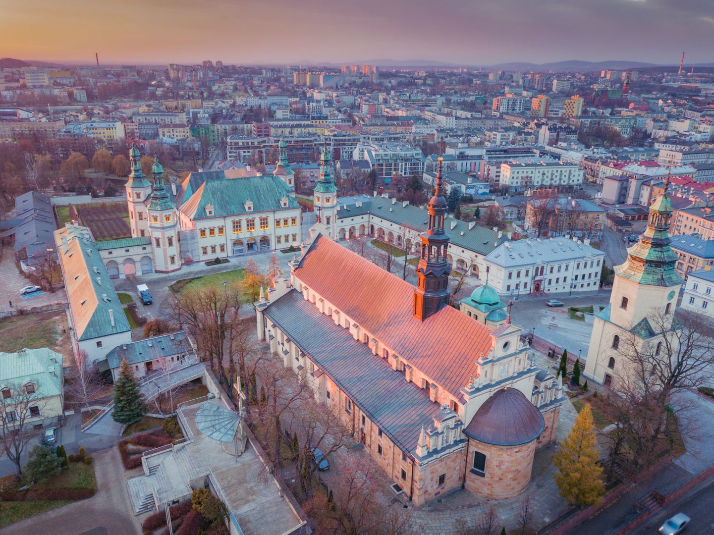 Pogoda w Kielcach. Prognoza na środę, 14 maja 2025. Przyjemnie ciepło z przelotnym deszczem