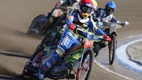 Piotr Baron zrywa z pasem przy krawężniku. W Lesznie tor do walki