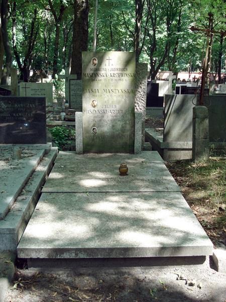 Grób Juliana Krzewińskiego