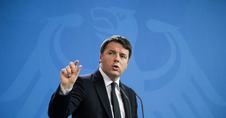 Premier Włoch grozi wetem do unijnego budżetu za imigrantów