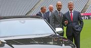 Pep Guardiola jest lepszym trenerem niż kierowcą. Niszczy jedno auto na rok