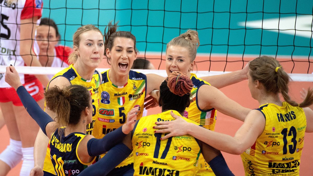 Zdjęcie okładkowe artykułu: PAP / Grzegorz Michałowski / Na zdjęciu: siatkarki Imoco Volley Conegliano