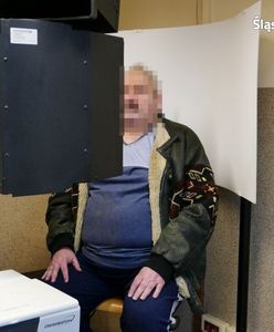 Bytom. Zaatakował siekierą i tasakiem rodzinę oraz policjantów. Odpowie za usiłowanie zabójstwa