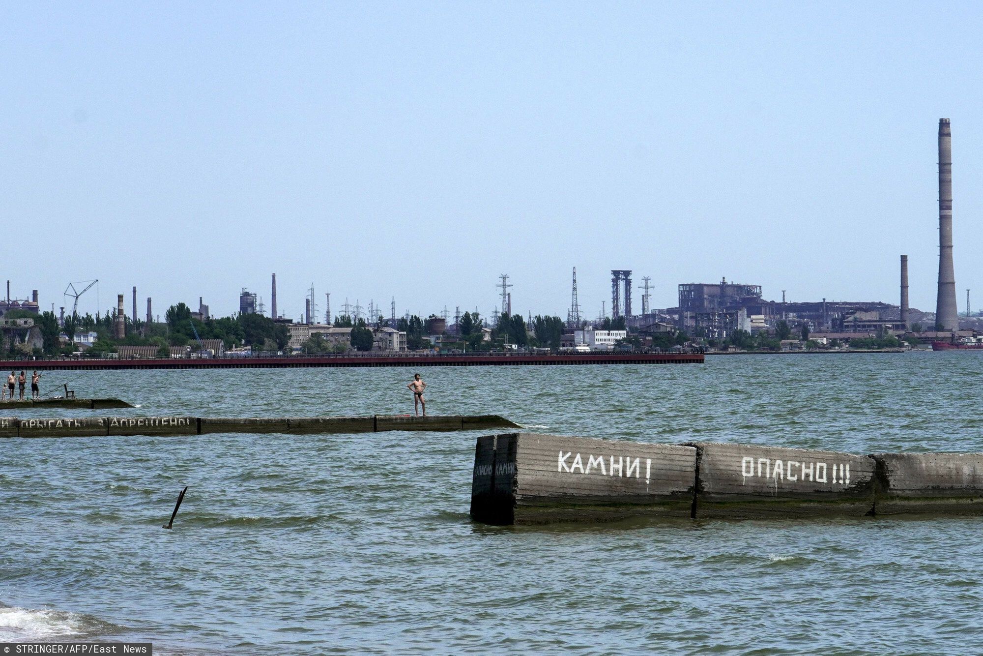 W Mariupolu okupacyjne władze zapraszają ludzi na plażę