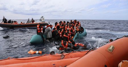 Tragedia na Morzu Egejskim. Przewróciła się łódź, nie żyje kilkanaście osób