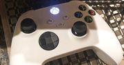 Xbox Series X: wjeżdża nowy kontroler. Cały na biało