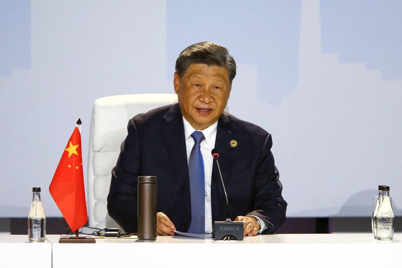 Oczy świata znów zwrócone na Chiny. Kolejna wojna miesza w interesach Xi