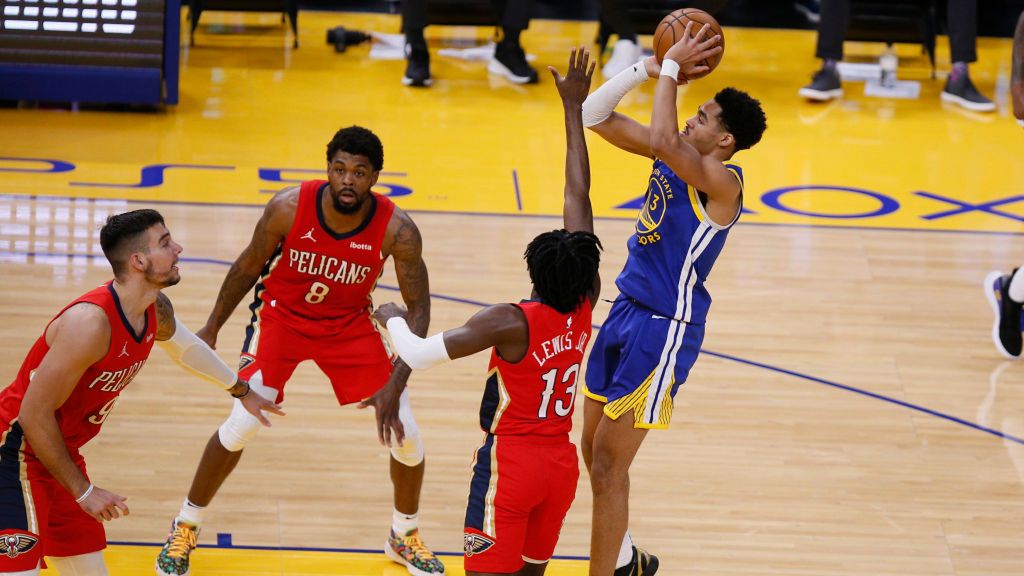 Getty Images / Santiago Mejia / Na zdjęciu: w czerwonych strojach koszykarze New Orleans Pelicans