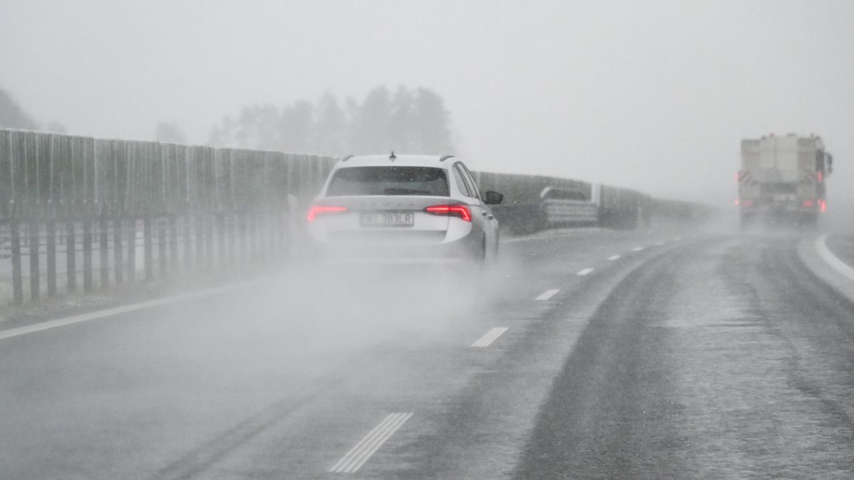Przez marznące opady może zrobić się niebezpiecznie na drogach
