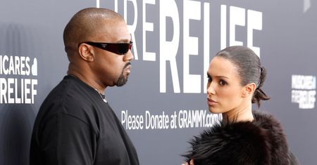 "Sukces" Kanyego Westa. Zniechęcił do siebie już nawet Biankę Censori: "Jest głęboko STRAUMATYZOWANA i przerażona"