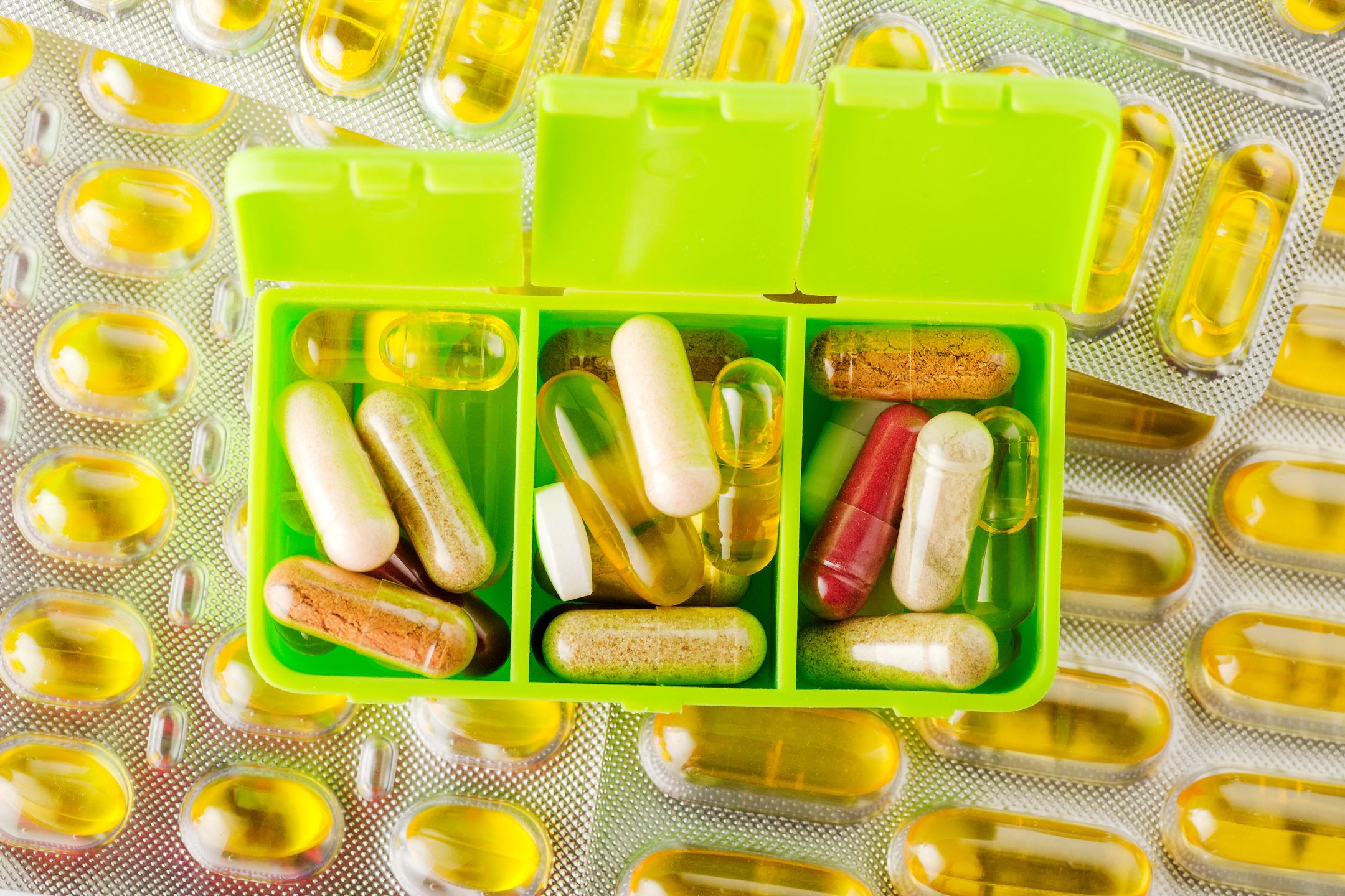 zielony, zapach, ból, chemia, odizolowany, farmaceutyczny, uzależnienie, medyczny, narkotyki, życie, tabletka, suplement, zapobieganie, c, leczenie, źle, medycyna, styl życia, zdrowe, opieki, mineralne, witaminy, detoksykacji, alternatywa, choroby, zdrowia, ryby, natura, olej, proszek, recepta, apteka, antybiotyk, witamina c, z tworzyw sztucznych, pole, blister