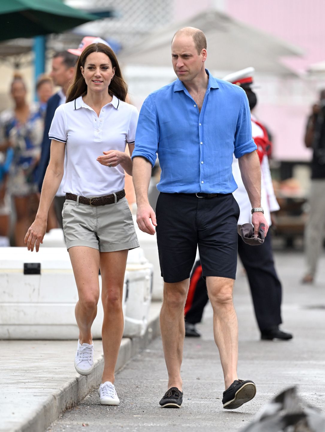 Kate Middleton w szortach eksponuje nogi na regatach