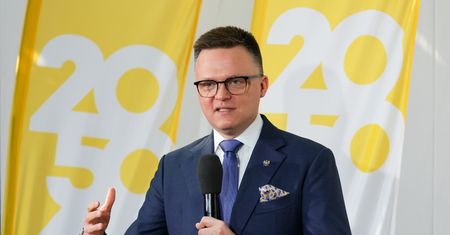Dodatkowy dzień urlopu dla planujących dzieci? Hołownia chce przeszkolić rodziców