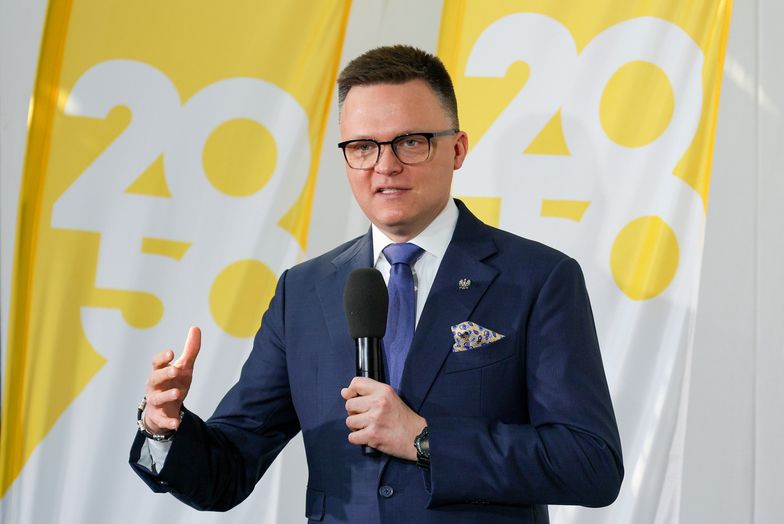 Legionowo, 29.03.2025. Marszałek Sejmu Szymon Hołownia przemawia podczas otwarcia V Forum Samorządowego Polski 2050 w Legionowie, 29 bm. (jm) PAP/Paweł Supernak