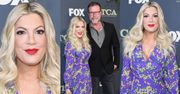Tori Spelling przywołuje wiosnę w zwiewnej sukience za 3 tysiące