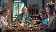 Espumisan Max reklamowany w trzech odsłonach