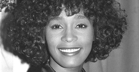 Whitney Houston nie żyje. Wiele gwiazd na pogrzebie