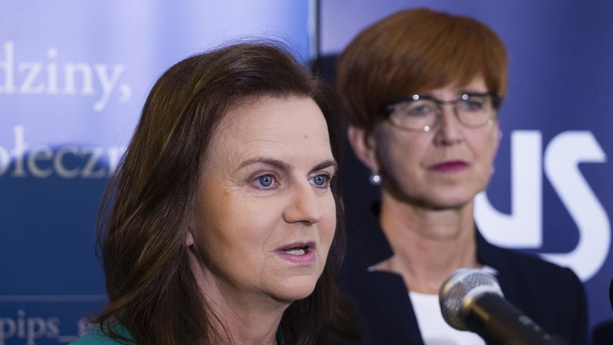 Prezes ZUS prof. Gertruda Uścińska oraz minister rodziny, pracy i polityki społecznej Elżbieta Rafalska