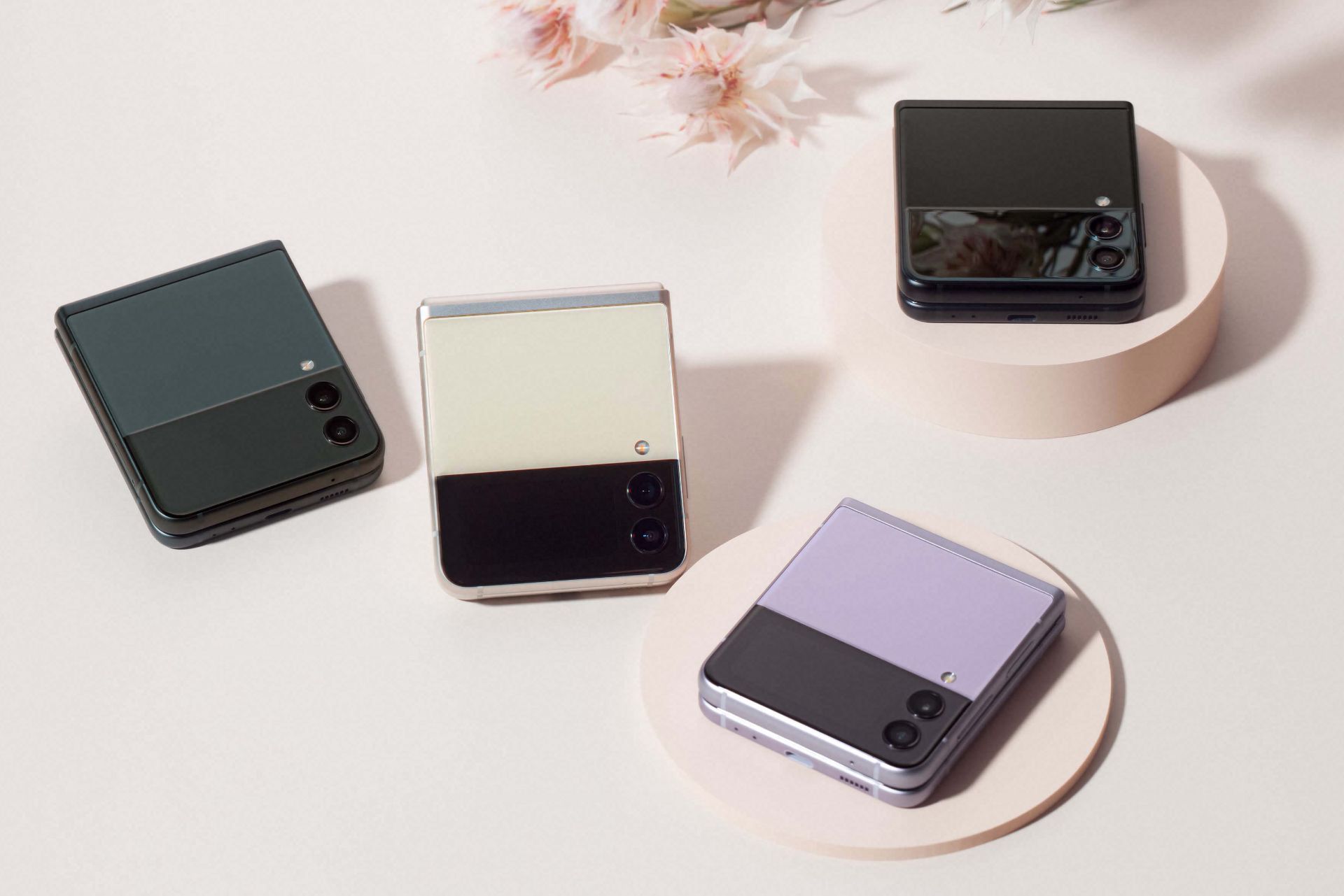 Składane smartfony stały się tańsze i mocniejsze. Samsung Galaxy Z Fold 3 i Z Flip 3 oficjalnie 8