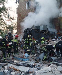 Działo się w nocy. Wciąż trwa akcja po rosyjskim ataku na Kijów