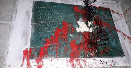 Zbeszcześcił krzyż w Bielsku-Białej. Policja ujęła sprawcę