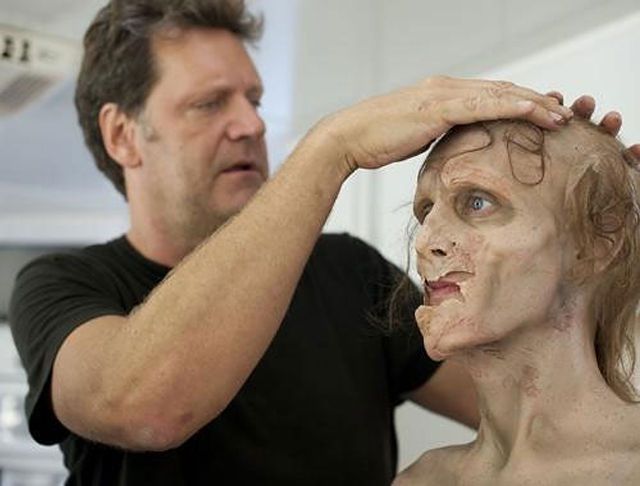 Jak przebiega przemiana w zombie? 7