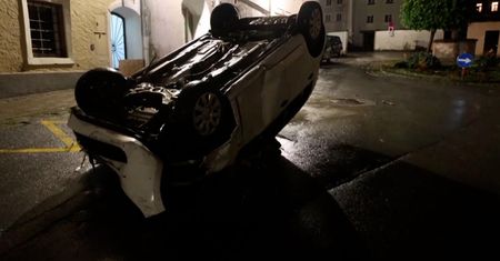 Powódź w Austrii. Dramatyczne nagranie z Hallein