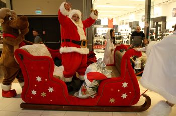 Łódź: Gdzie spotkać Świętego Mikołaja i wykonać ozdobę na choinkę?